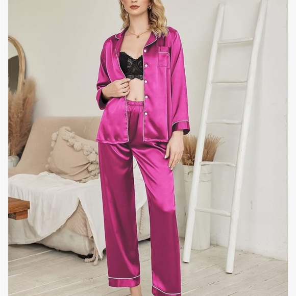 Satin silk pajamas. Size S, M. New. In bag. Never opened. Purchased on Amazon. - Picture 4 of 7